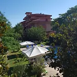 Family Magnolia, Sunny Солнечный берег