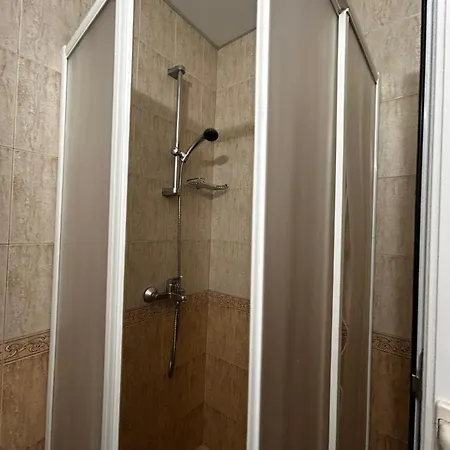 Family Magnolia, Sunny 2*