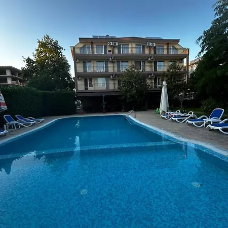 Hotel Family Magnolia, Sunny Slantchev Briag
